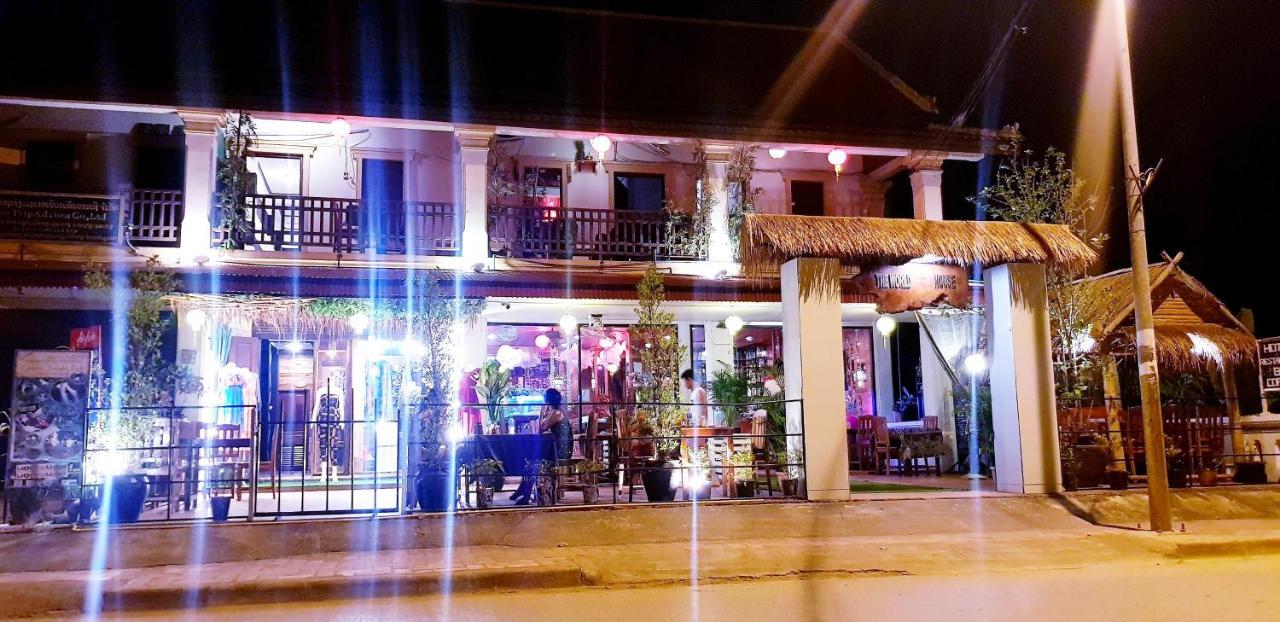 The World Hotel Luang Prabang Buitenkant foto